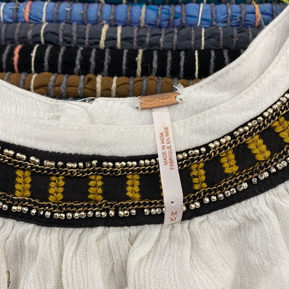 Free People Ivory Beaded Give Him The Cold Shoulder Blouse Size Medium - Picture 4 of 10